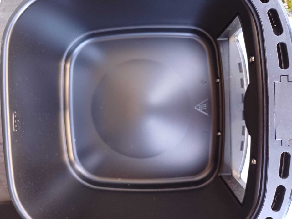 Еър фрайр Koenic