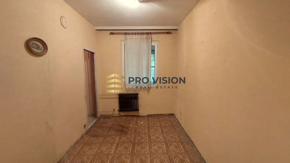 Продава се Тристаен апартамент в Варна, Младост 1 - 70 кв.м за 999 €/кв.м - Снимка #2