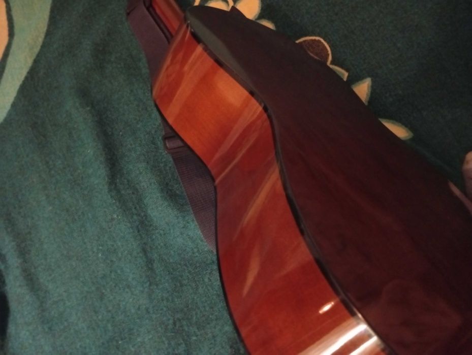 Електроакустична Китара Yamaha CX40