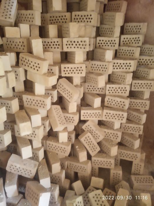 Кирпич женный полтара даставка по вызову