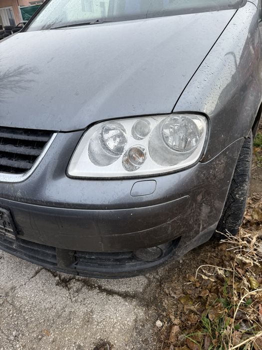 На части Vw Touran 1.9tdi автомат Dsg кожен салон 7 места