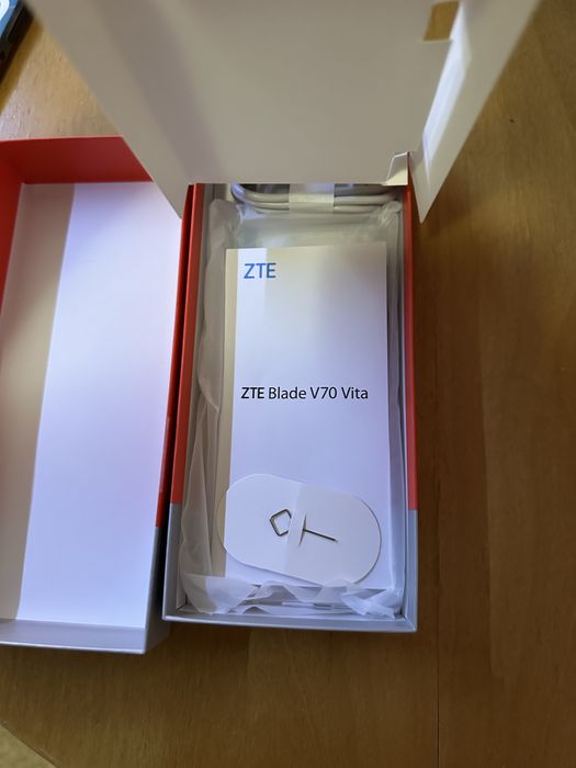 Чисто нов ZTE Blade V70 - запечатан с лепенки
