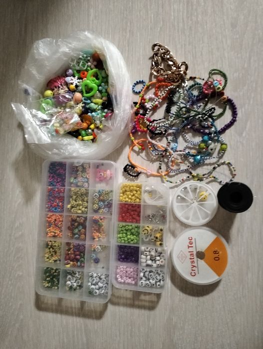 Бисер, бусины      .