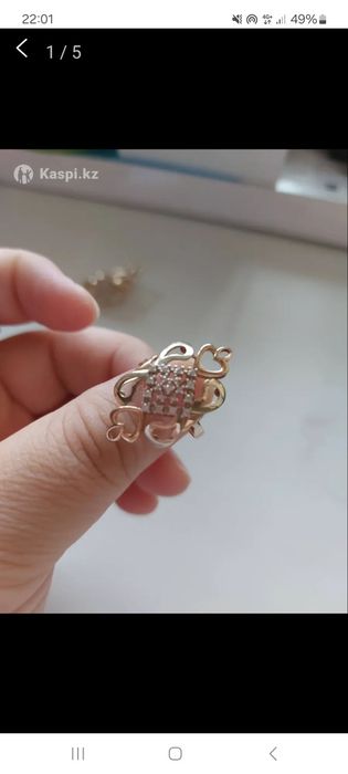 Продам золота серги кольцо