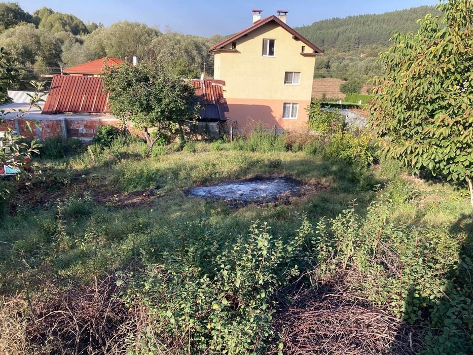 Извозване на отпадъци! Чистене на дворове с мини багер и бобкат!