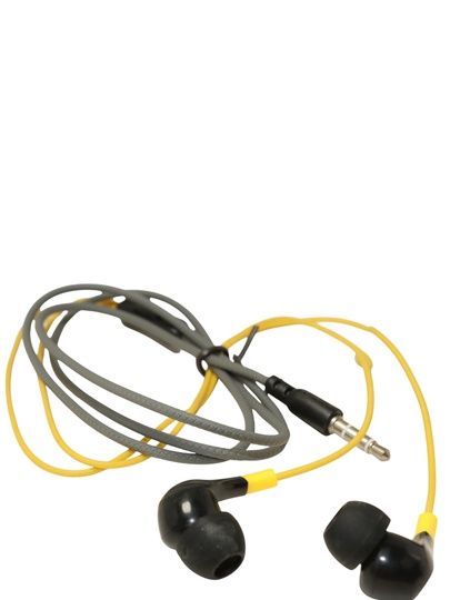 Проводные наушники