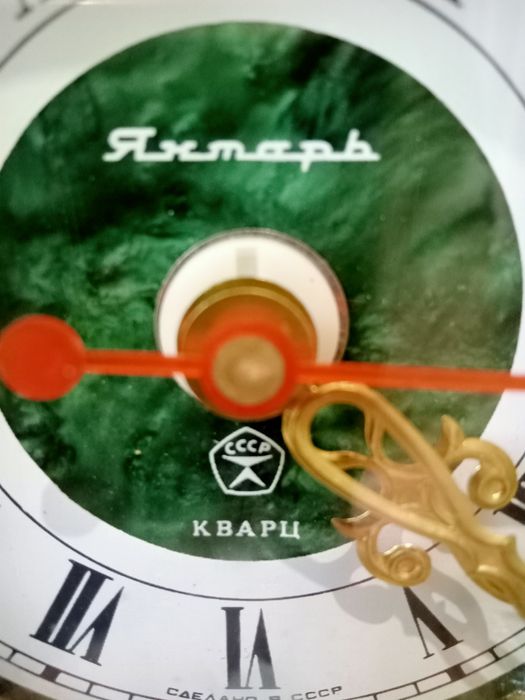 Продам настольные часы СССР