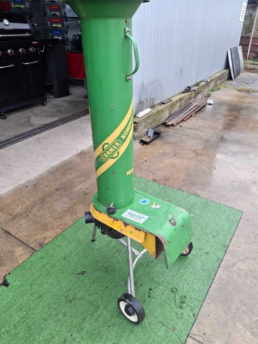 Дробилка за клони