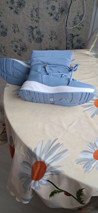 Дамски ботуши апрески светло сини номер 38