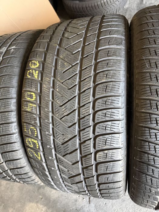 4 anvelope iarna 295/40/20 , Pirelli !