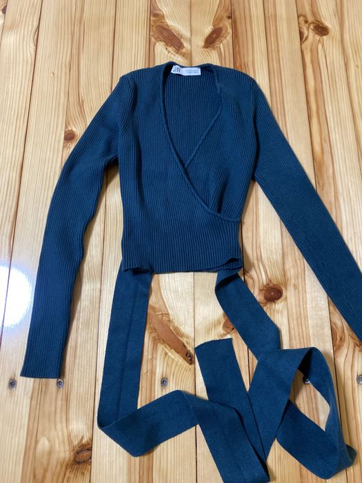 Блузи на Зара