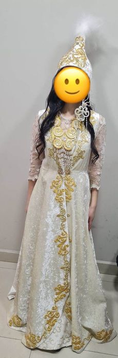 Продам национальные казахские платья