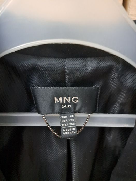 Пиджаки женские манго, массимо дутти.