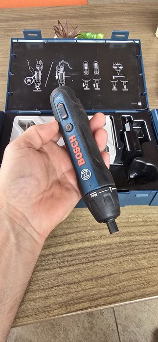 Surubelnita cu acumulator Bosch GO Professional
