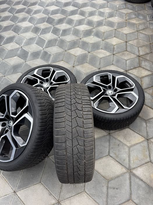 Jante Orig”Skoda RS R19(5x112)”~Octavia/Superb/Kodiaq/Karoq/Yeti/Vw/Seat/Audi~Culoare Deosebita