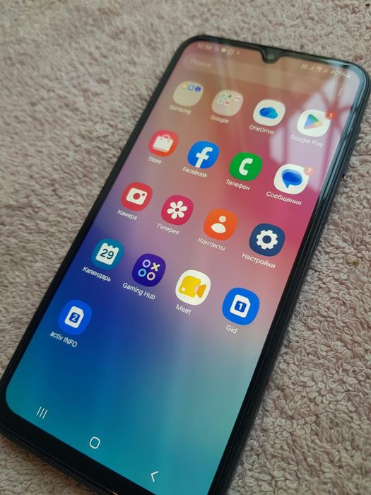 Смартфоны Xiaomi и ещё