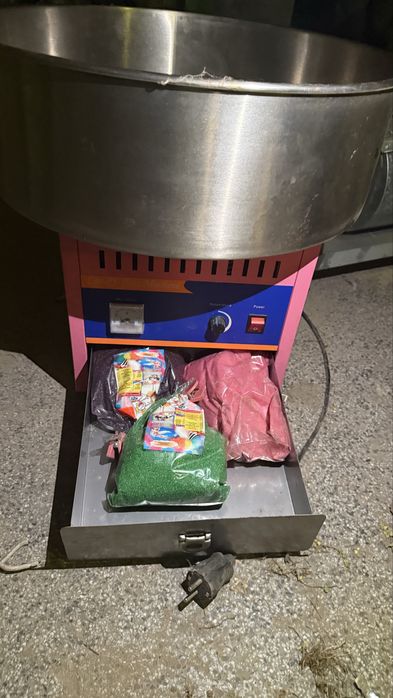 Машина за захарен памук