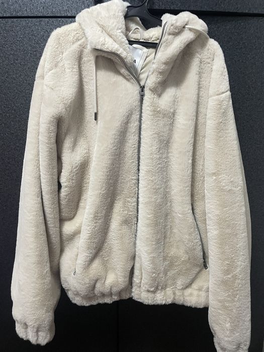 Пухкаво палтенце Бершка