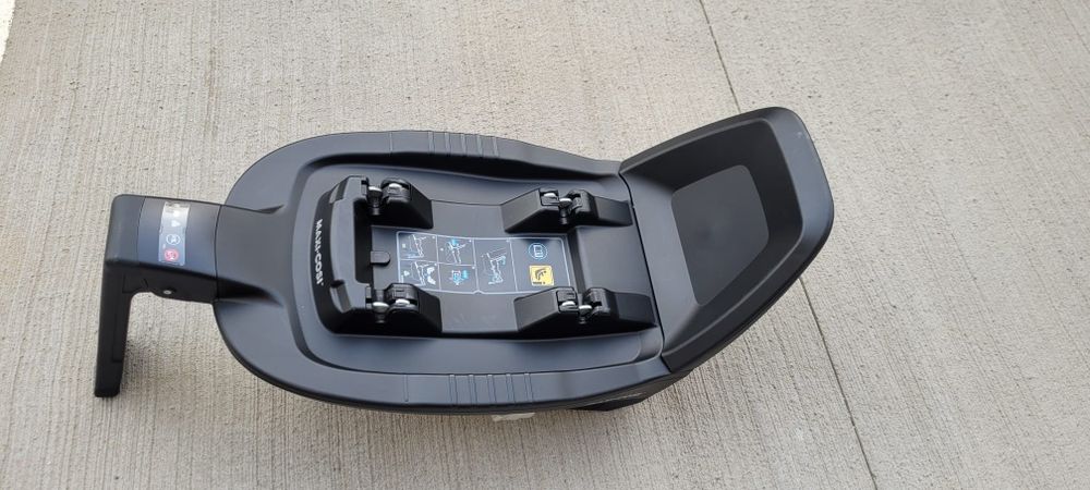 Scoică auto JOOLZ MAXI COSI + baza Isofix