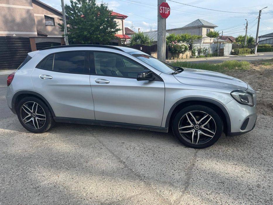 MERCEDES-BENZ GLA 0