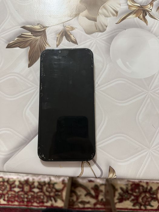 Айфон 13 с коробкой