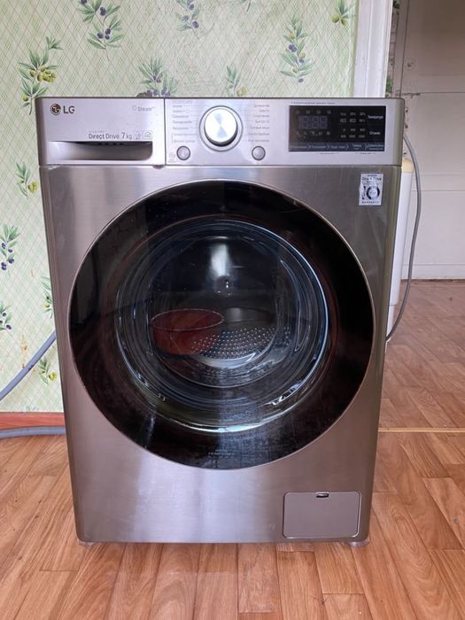 Продам стиральную машину LG