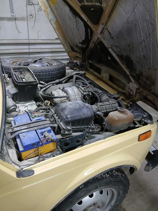 Срочно продам Ниву-Лауру!