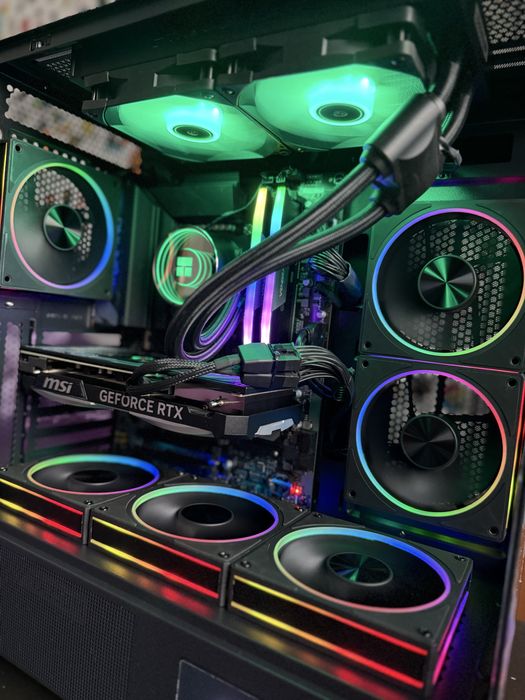 PC Gaming RGB RTX 4070s i9 12900kf 32gb