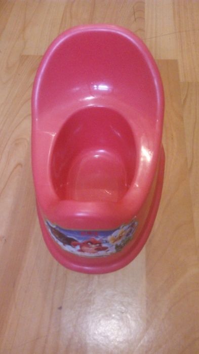 Детский горшок.