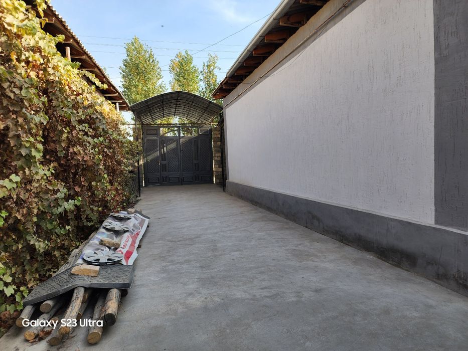 Ховли жой 5 соток  Сотилади !