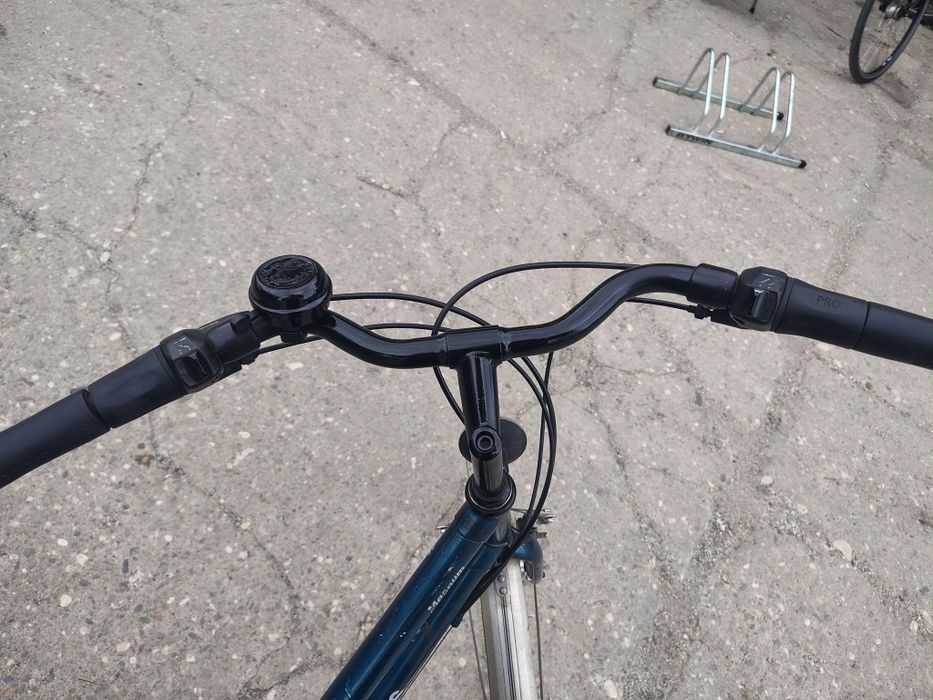 Bicicleta dama Hercules cu dublu schimbator spate. Roti pe 28.