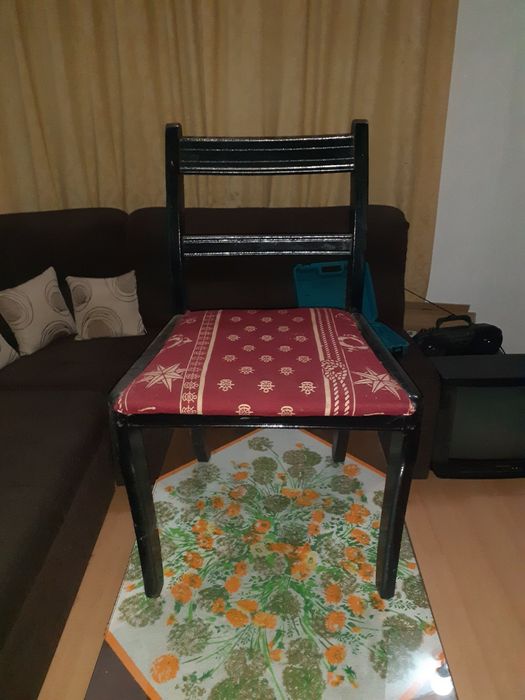 Единични мебели от дърво и дървесина