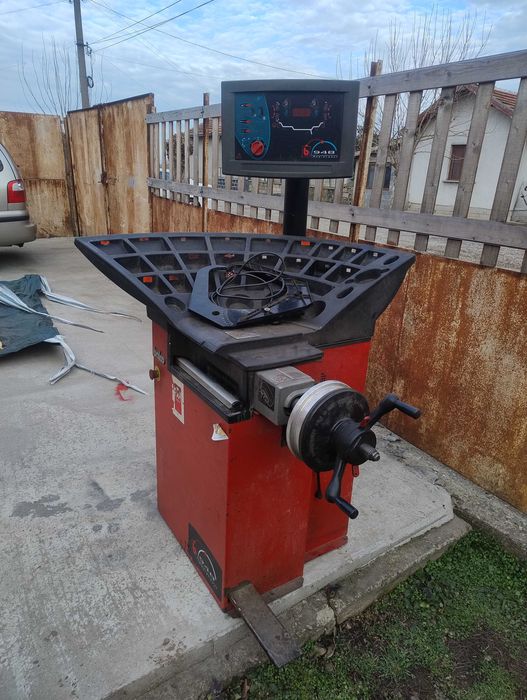 Balco Машина за баланс на гуми с. Бутан • OLX.bg