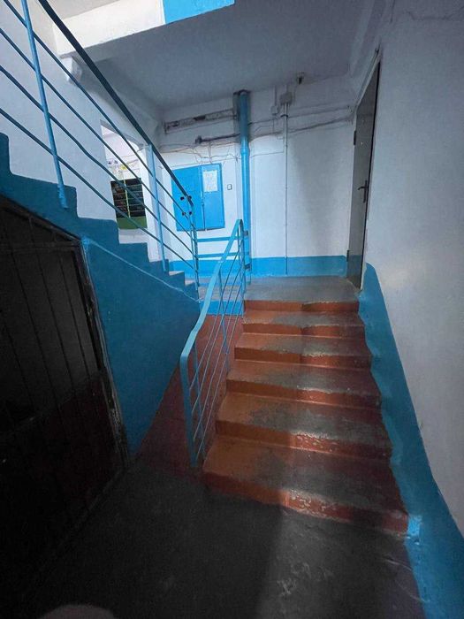 Продажа 2-комнатной квартиры 7 мкр