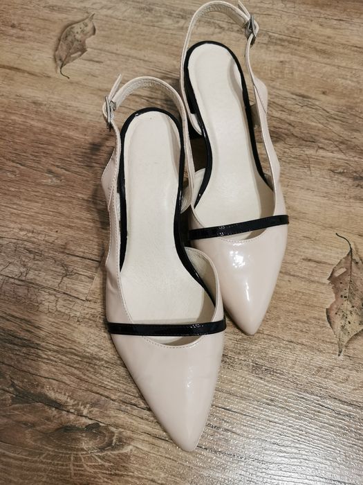 Vand pantofi eleganti