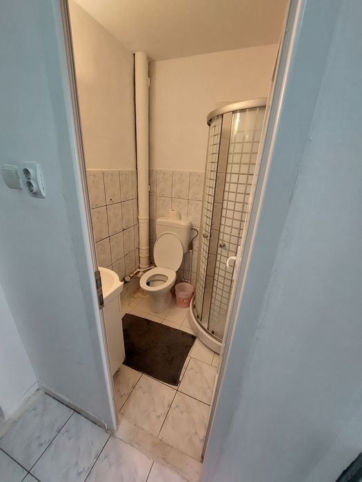 Garsonieră de închiriat