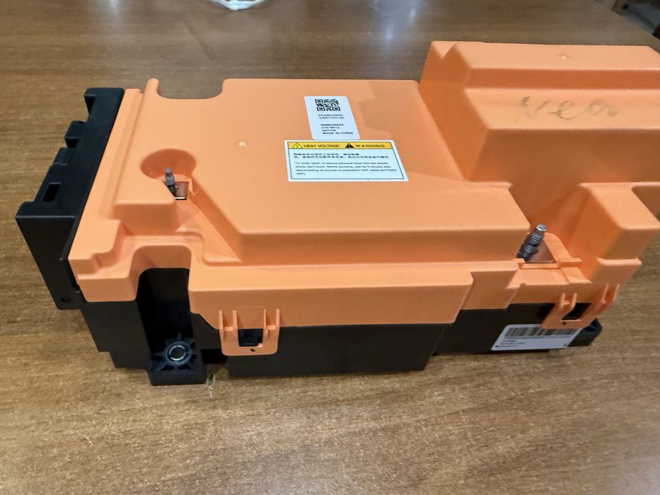 Volvo high voltage-реле  на батерията