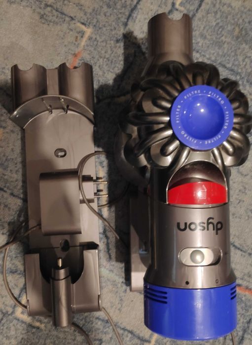 Dyson V8 Animal+ безжична прахосмукачка