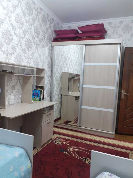 Продается 4-х комнатная квартира массив Водник!