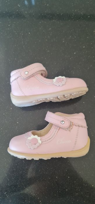 Детски обувки за прохождане Chicco 18 номер