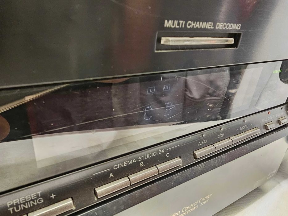 Defect Sony Str-db 940 intra in protectie