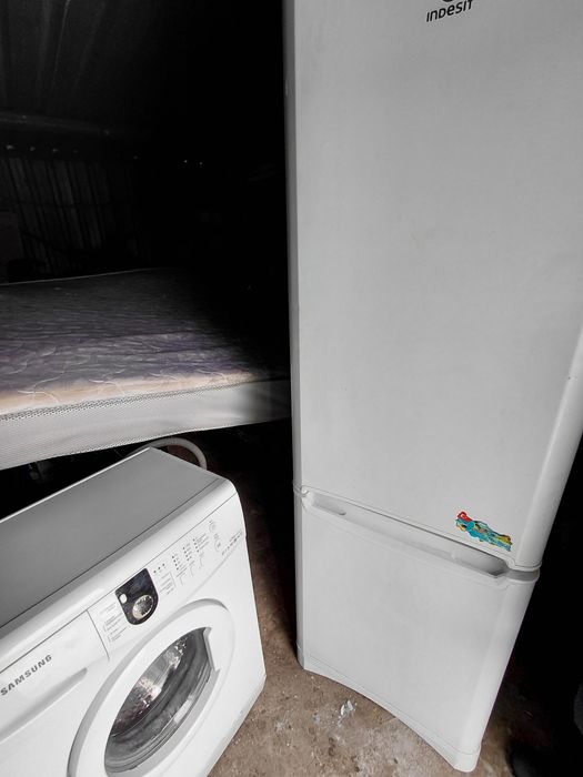 Стиральная машина на запчасти и холодильник рабочий