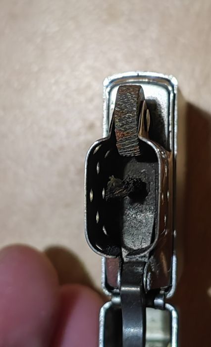Bricheta Zippo 24335
