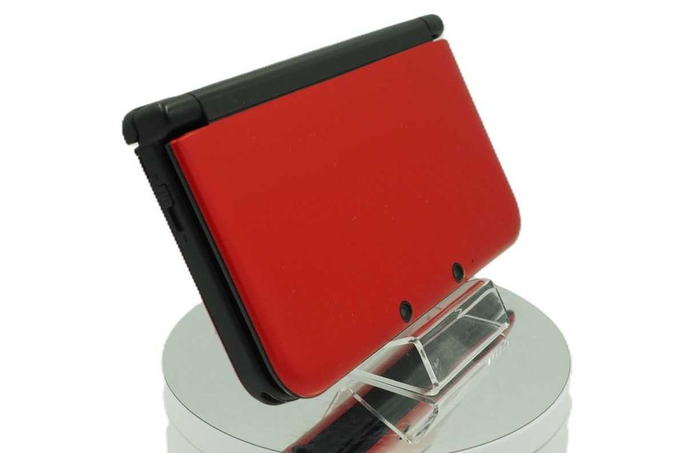 Nintendo 3DS XL Red Black Japan-Premium – Modată, 64GB