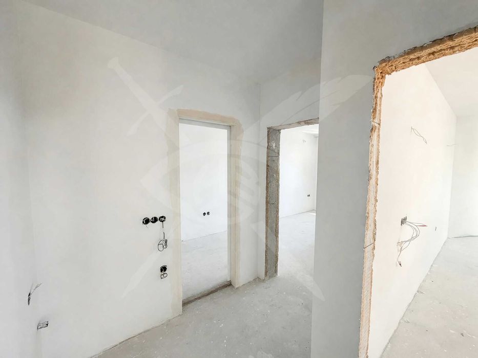 Продава се Тристаен апартамент в Свети Влас - 92 кв.м за 1250 €/кв.м - Снимка #1