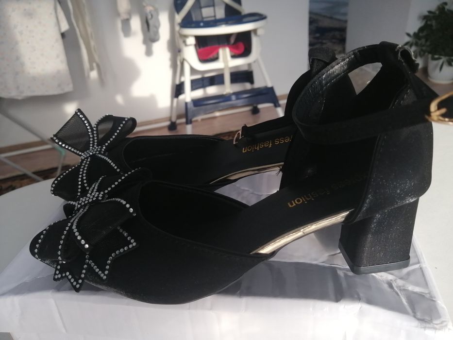 Туфли черный. Новый. Размер 34