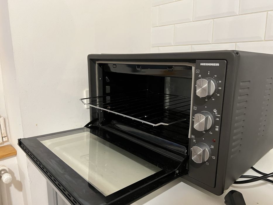 Cuptor electric heinner