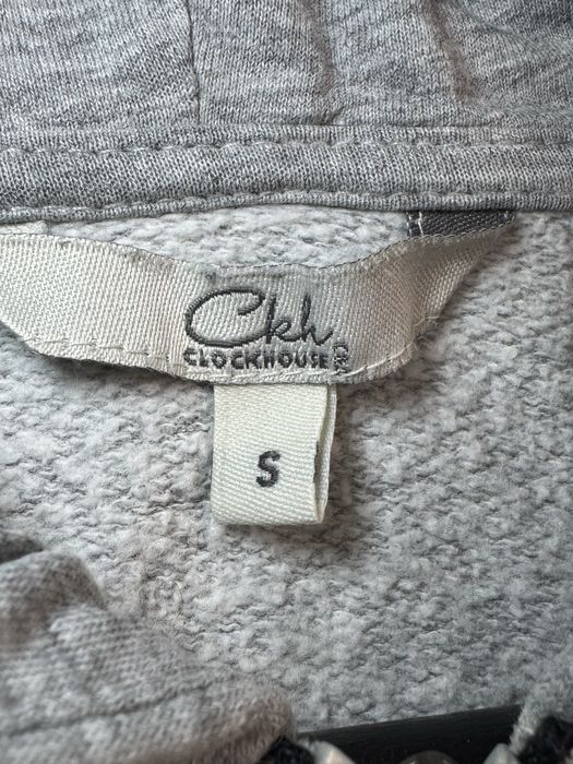 сив суичър с качулка