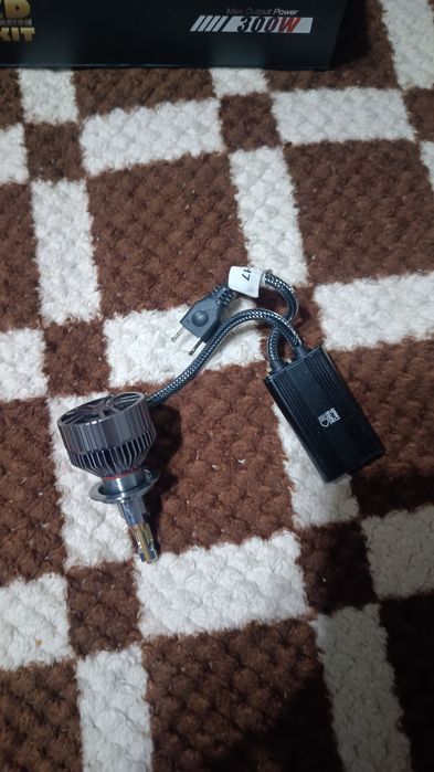 Продам led лампочки H7