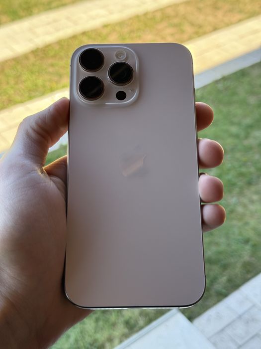 iPhone 16 Pro Max Desert Titanium 512GB impecabil
